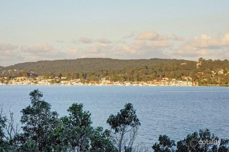 Property photo of 4 Wattle Street Bolton Point NSW 2283