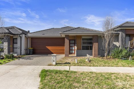 Property photo of 44 Merryfield Circuit Williams Landing VIC 3027