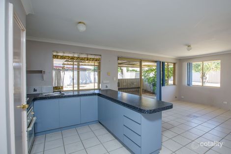 Property photo of 11 Fradelos Place Usher WA 6230