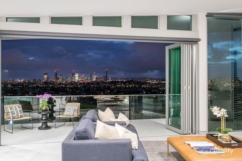 Property photo of 15 Wentworth Parade Balmoral QLD 4171