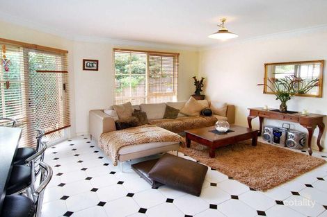 2/12 Hillside Pde, Box Hill North, VIC 3129