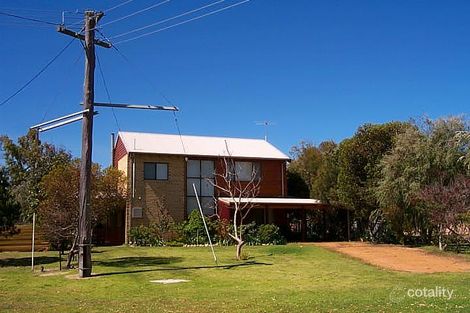 17 Ollis St, Quindalup, WA 6281