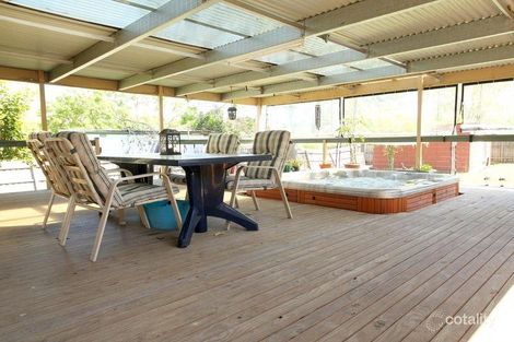 Property photo of 37 Boyana Crescent Croydon VIC 3136