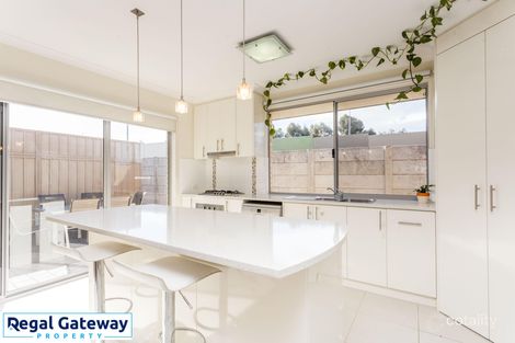 Property photo of 9/12 Twilight Mews Aubin Grove WA 6164