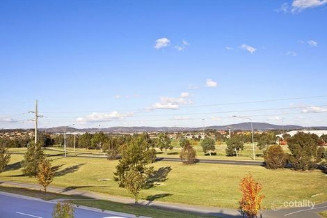 Property photo of 25 Lansdown Crescent Casey ACT 2913