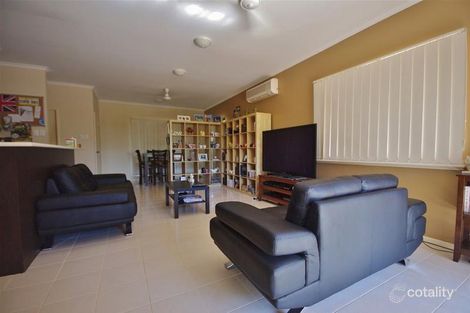 9/2 Buchanan Cct, Baynton, WA 6714