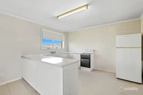 Property photo of 11/5 Marsh Street New Town TAS 7008