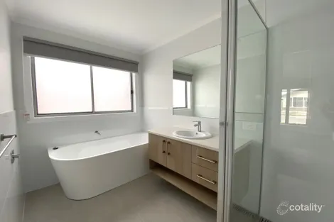 Property photo of 2/2 Terry Road Warrnambool VIC 3280