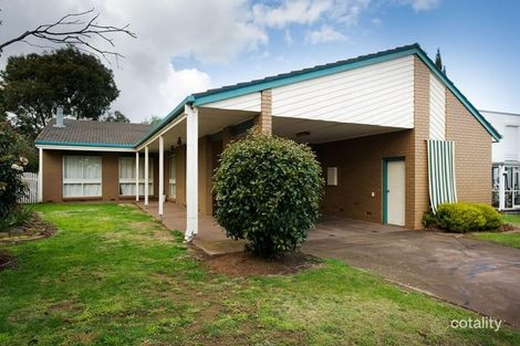 Property photo of 23 Underbank Boulevard Bacchus Marsh VIC 3340