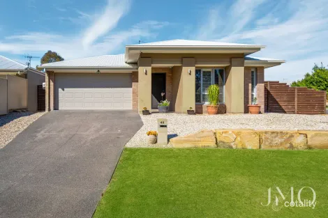 Property photo of 40 Brookside Circuit Ormeau QLD 4208