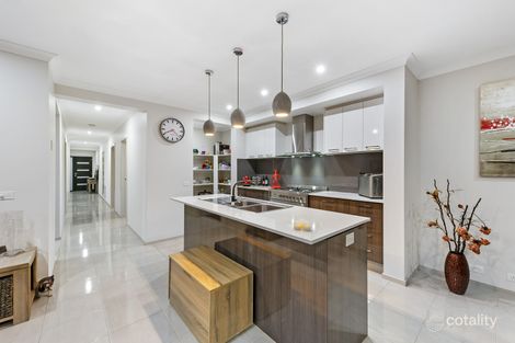 Property photo of 5 Moore Drive Fraser Rise VIC 3336