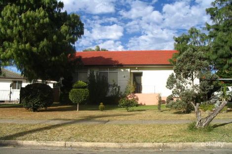 2 Pioneer St, Seven Hills, NSW 2147