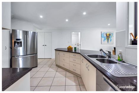 Property photo of 14 Boatwright Avenue Gracemere QLD 4702