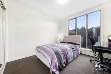 Property photo of 2/4 Yarra Bing Crescent Burwood VIC 3125