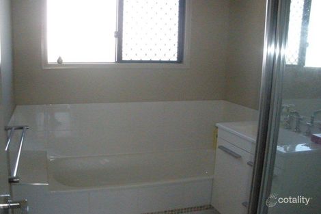 Property photo of 18 Sanderling Circuit Kelso QLD 4815