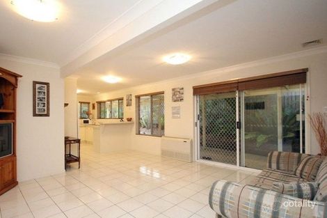 Property photo of 17 Googie Crescent Eight Mile Plains QLD 4113
