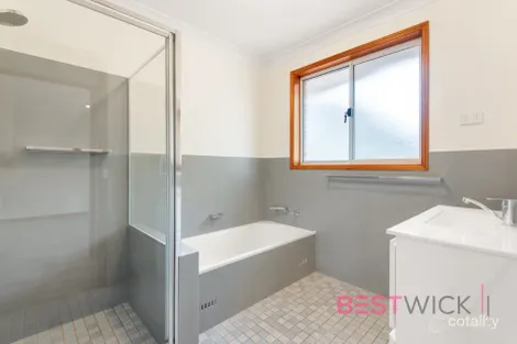 Property photo of 11 Freestone Way Windradyne NSW 2795