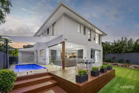 Property photo of 7 Linacre Crescent Carindale QLD 4152