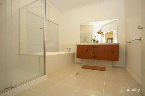 Property photo of 10 Durack Court Point Cook VIC 3030