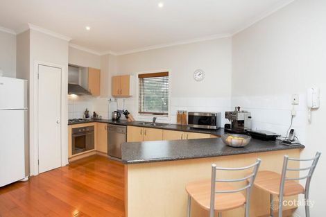 Property photo of 22 Merino Mews Kensington VIC 3031