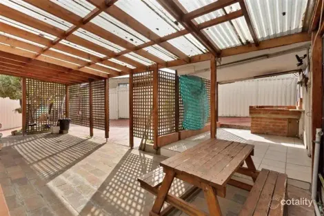 Property photo of 8 Miranda Close Clayton South VIC 3169