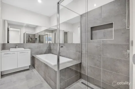 Property photo of 77 Southgate Drive Leneva VIC 3691