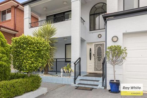 Property photo of 31 Wainewright Avenue West Hoxton NSW 2171