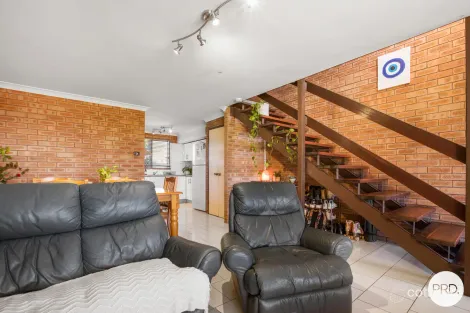 Property photo of 7/2 Sun Court Millars Well WA 6714