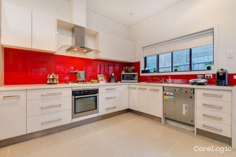 Property photo of 2/7 View Road Glen Waverley VIC 3150