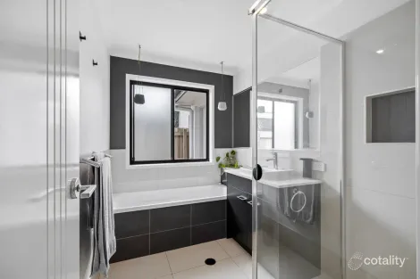 Property photo of 75 Leslie Crescent Baringa QLD 4551