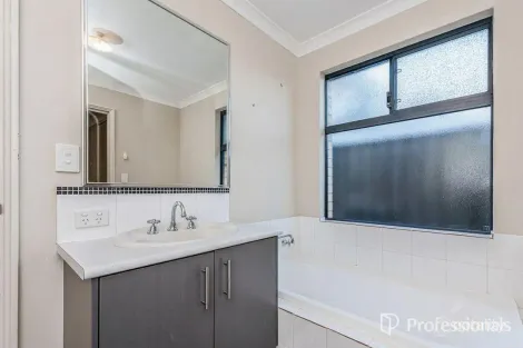 Property photo of 6/18 Irrawaddy Drive Greenfields WA 6210