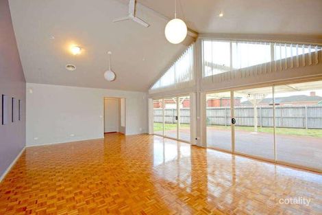 Property photo of 8-9 Alderley Court Hamlyn Heights VIC 3215