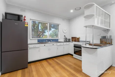 Property photo of 7 Marcellin Court Deer Park VIC 3023