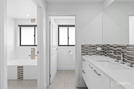 14 Carrie Cres, Moruya, NSW 2537