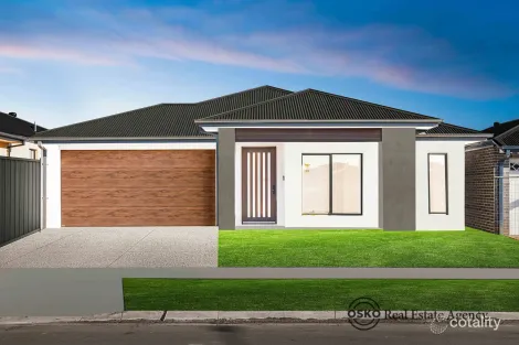 Property photo of 5 Rufous Way Deanside VIC 3336