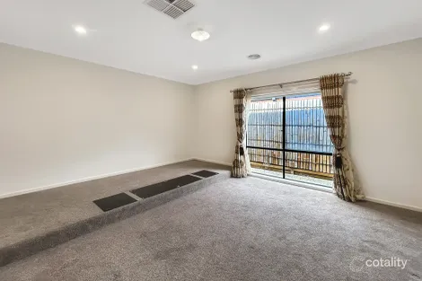 Property photo of 71 Element Circuit Armstrong Creek VIC 3217