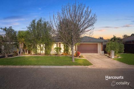 Property photo of 4 Central Avenue Pakenham VIC 3810