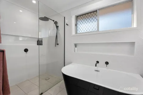 Property photo of 22 Benine Drive Cambridge Park NSW 2747