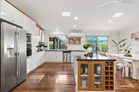 31 Nottingham Dr, Victoria Point, QLD 4165