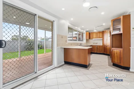 Property photo of 18 Hickler Grove Bidwill NSW 2770
