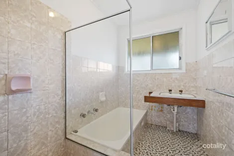 Property photo of 10 Queen Street Strathalbyn SA 5255