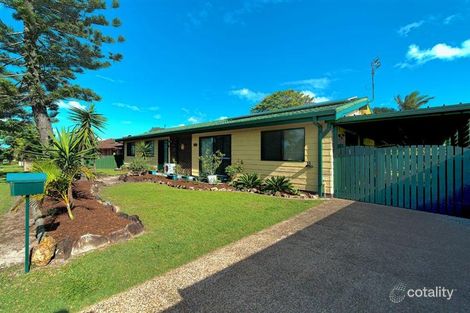 8 Blaxland Ave, Paradise Point, QLD 4216