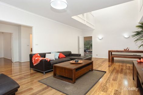 Property photo of 31 Lakeside Drive Point Cook VIC 3030