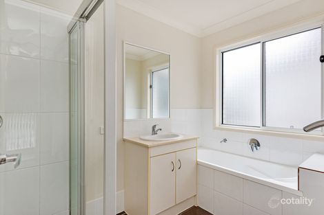 Property photo of 8 Charlton Crescent Ormeau QLD 4208