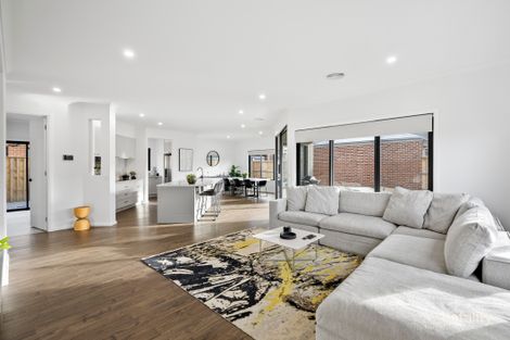 Property photo of 5 Corbett Street Clyde North VIC 3978