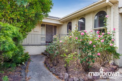 Property photo of 24 Larnook Crescent Mooroolbark VIC 3138