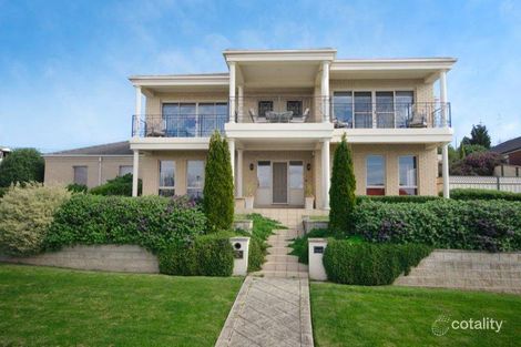 135 Grosvenor Dr, Wandana Heights, VIC 3216