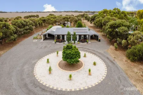 6 Racecourse Rd, Balaklava, SA 5461