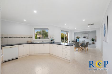 Property photo of 9 Kerlin Crescent Tarneit VIC 3029
