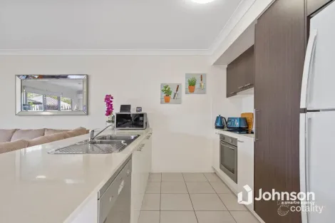 Property photo of 2/22 Cola Crescent Wynnum West QLD 4178